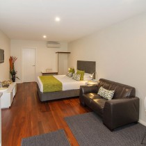 2-17-Cr4-studio-Interior-with-KS-bed